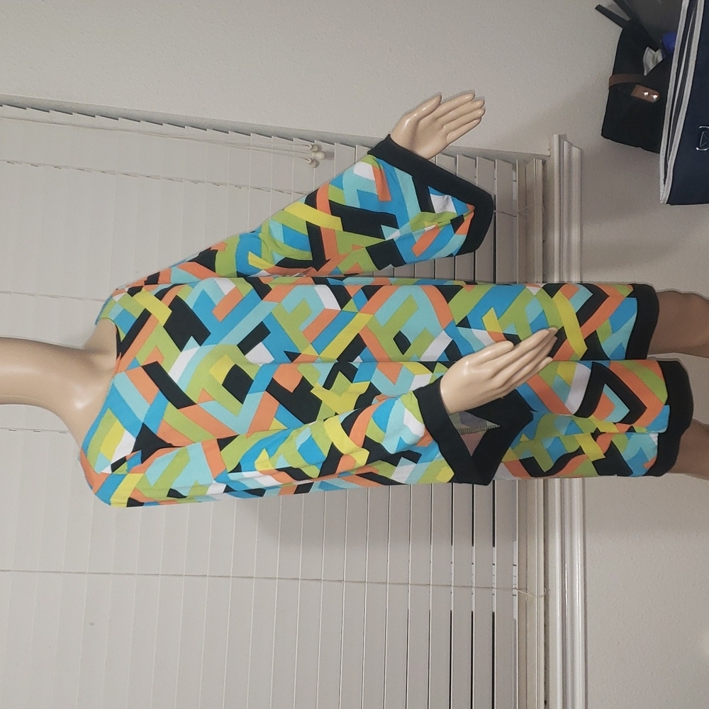 Soho Apparel m retro geometric color splatter statement sleeve shift midi